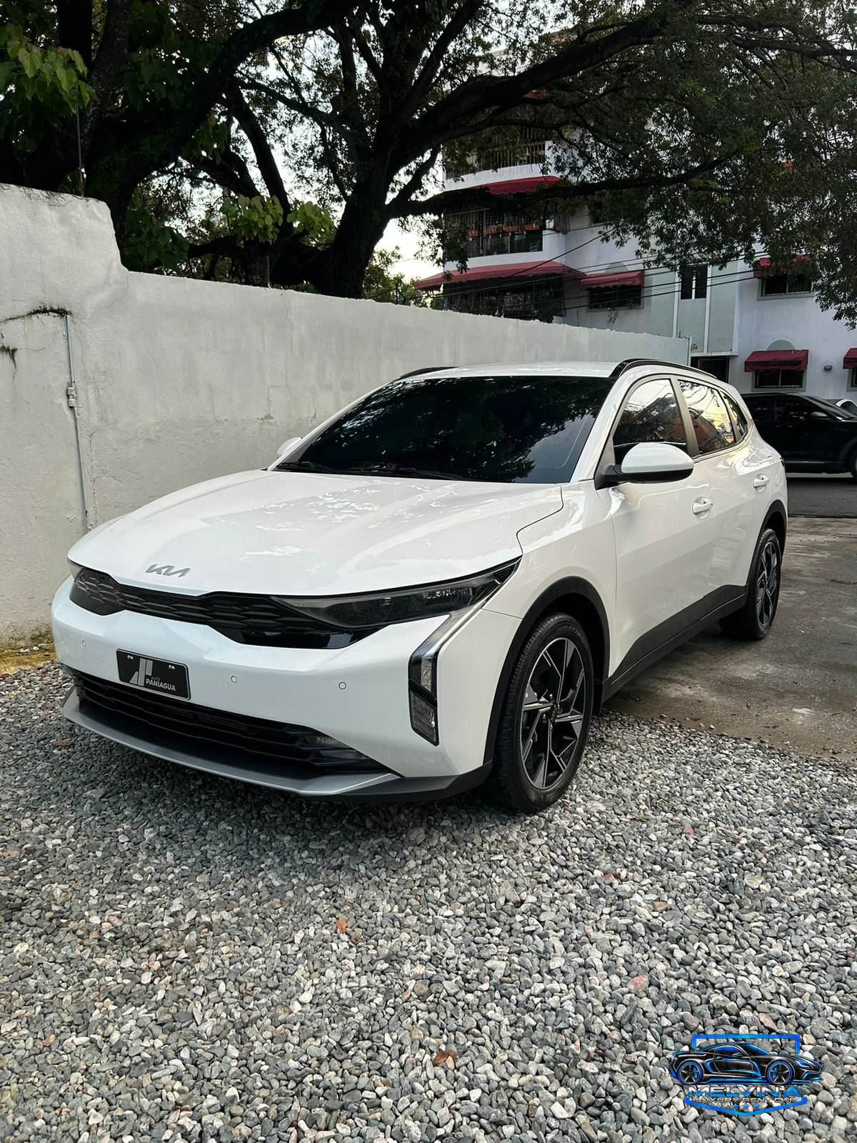 Kia K3 2025, color blanco